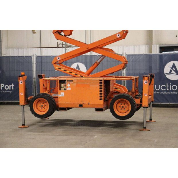 2015 SkyJack SJ6826RT-43758969