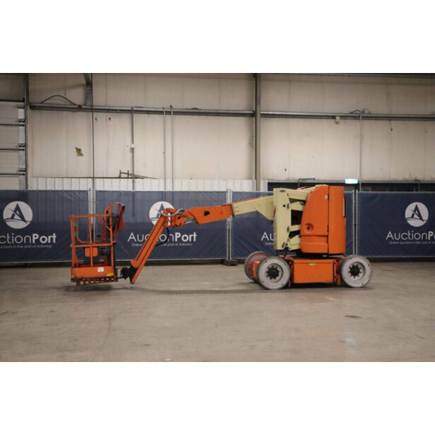 2006 جيه ال جي E300AJP-43759125