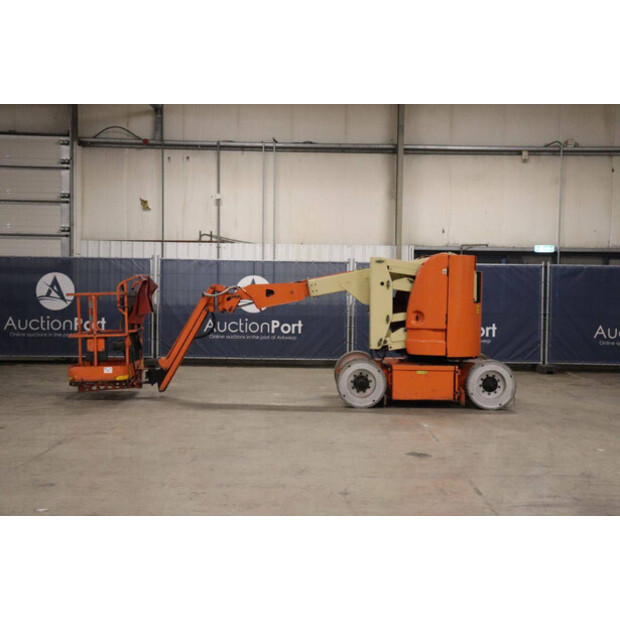 2006 جيه ال جي E300AJP-43759126