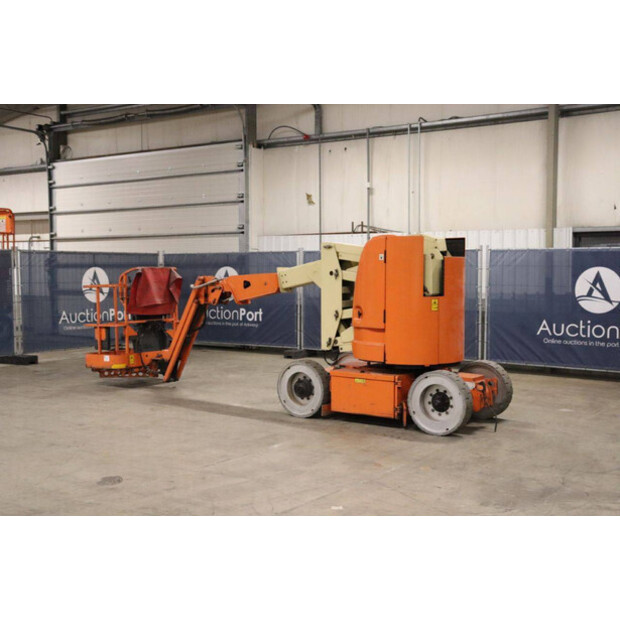 2006 جيه ال جي E300AJP-43759128