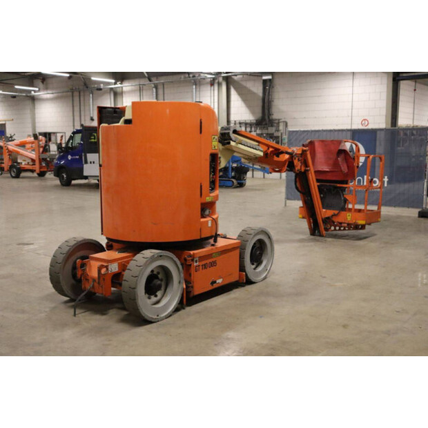 2006 جيه ال جي E300AJP-43759130