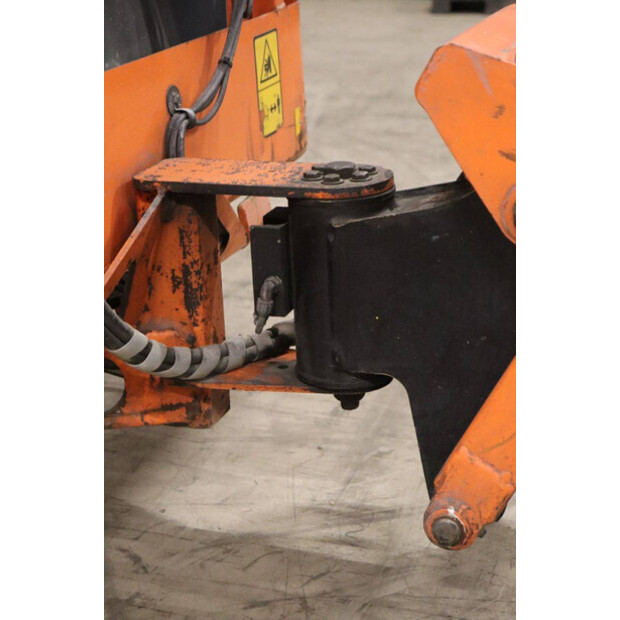 2006 جيه ال جي E300AJP-43759136