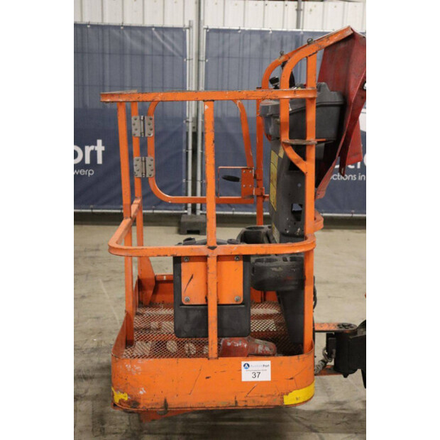 2006 جيه ال جي E300AJP-43759138