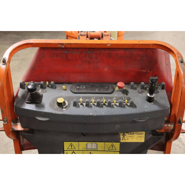 2006 جيه ال جي E300AJP-43759141