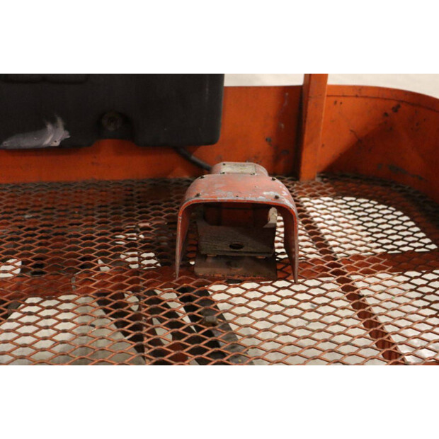 2006 جيه ال جي E300AJP-43759142