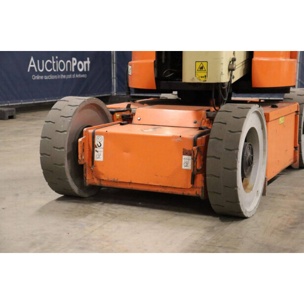 2006 جيه ال جي E300AJP-43759145