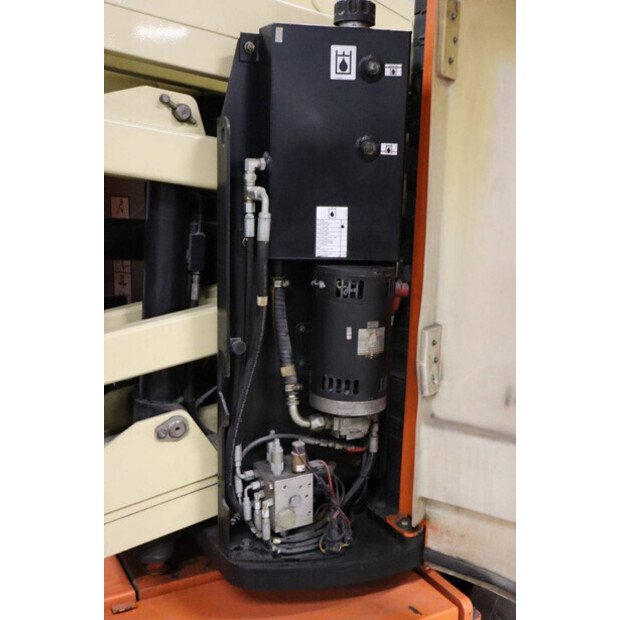 2006 جيه ال جي E300AJP-43759177