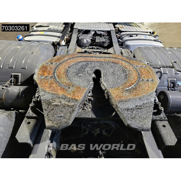 2015 Scania R490-43759259