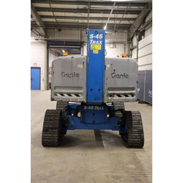 2014 جيني S-45-43759371