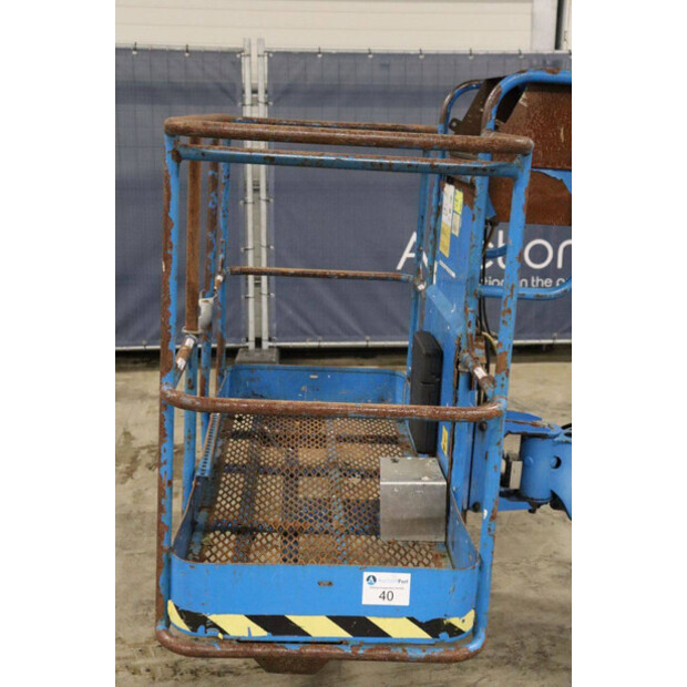 2014 جيني S-45-43759379