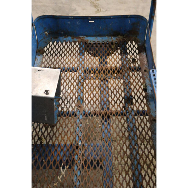 2014 جيني S-45-43759382