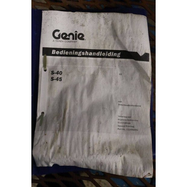 2014 جيني S-45-43759386