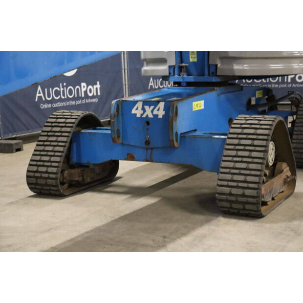 2014 جيني S-45-43759387