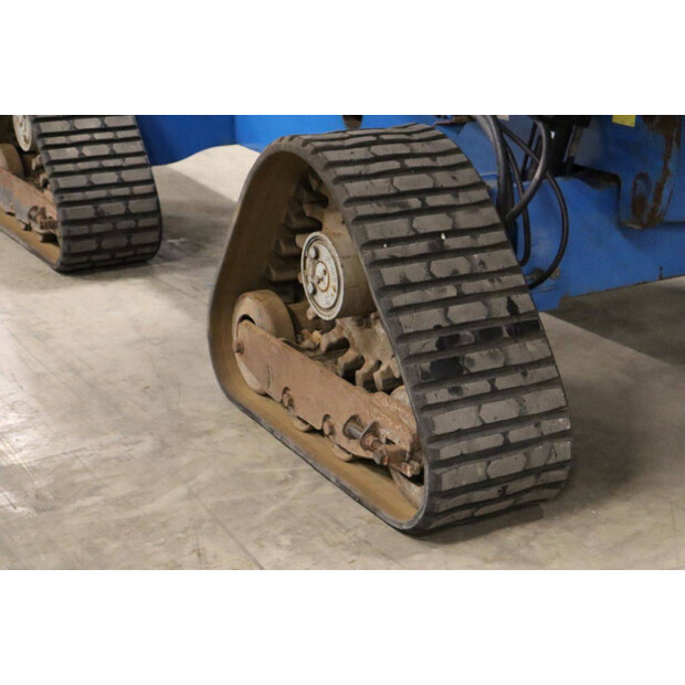 2014 جيني S-45-43759392