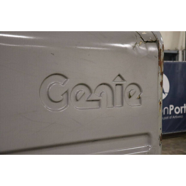 2014 جيني S-45-43759393