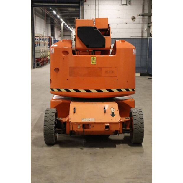 2011 JLG E400AJPN-43759450