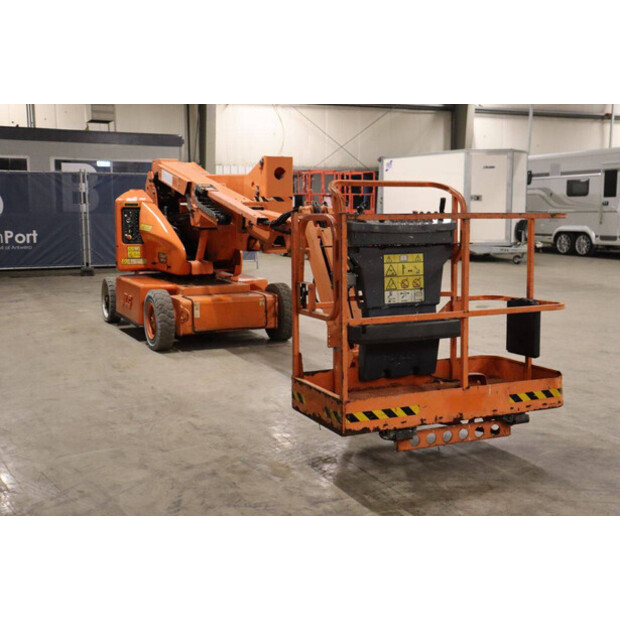 2011 JLG E400AJPN-43759452