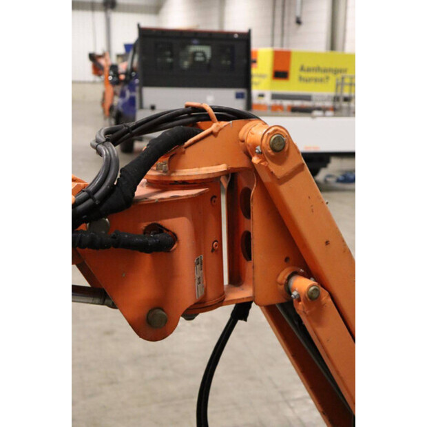 2011 JLG E400AJPN-43759459