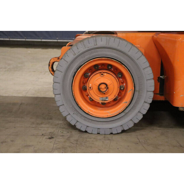 2011 JLG E400AJPN-43759471