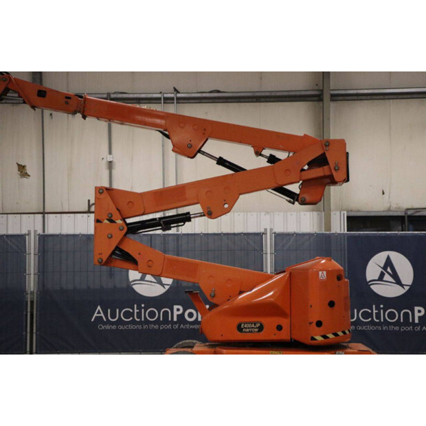 2011 JLG E400AJPN-43759484
