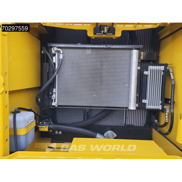 2025 كوماتسو PC210LC-10M0-43759757