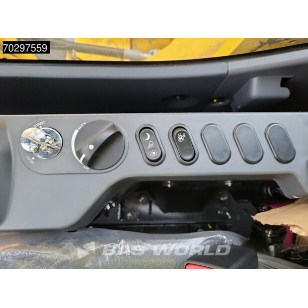 2025 كوماتسو PC210LC-10M0-43759770