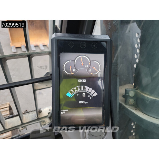 2017 Volvo EC300EL-43760057