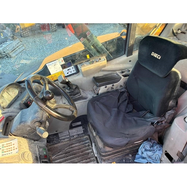 2017 ديتشي-43766090