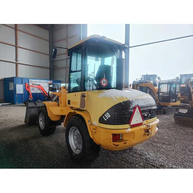 1999 فولفو L30Z-43768616