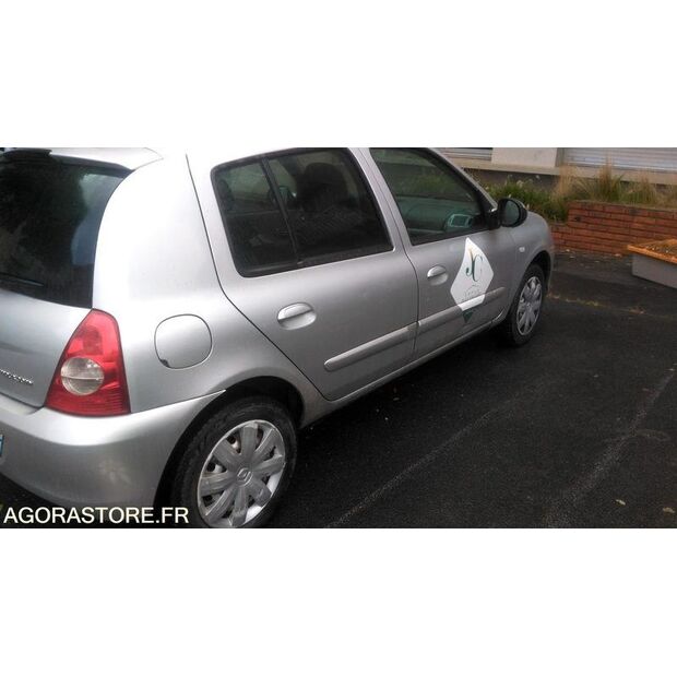 2010 Renault Clio-43775003