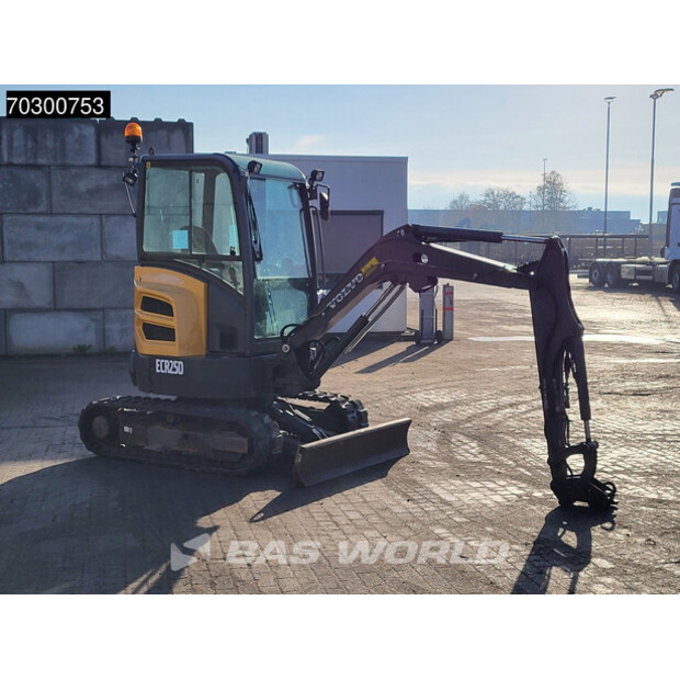 2016 Volvo ECR25D-43775591