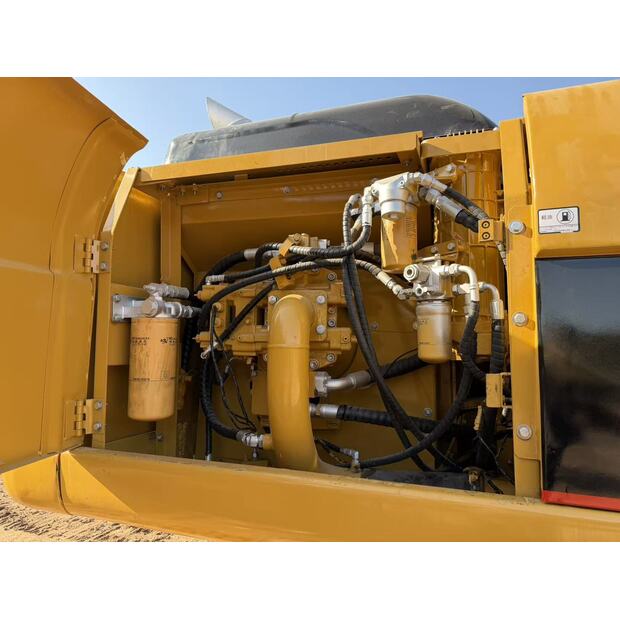 2018 كاتربيلر 330CL-43776021