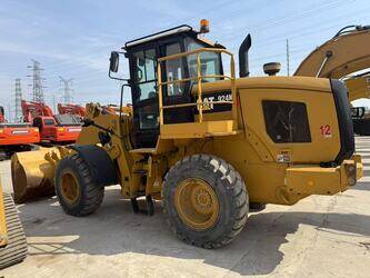 صورة ل شيولات 2023 كاتربيلر 924K