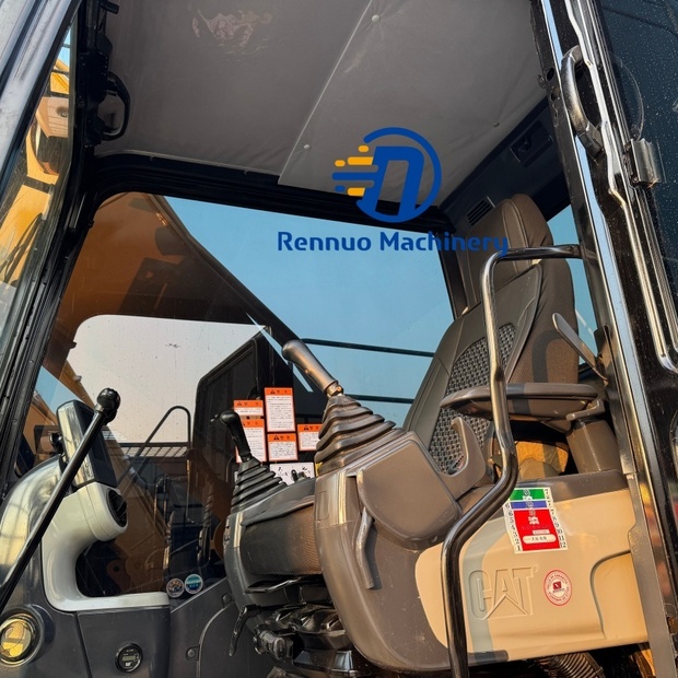 2024 كاتربيلر 329D2L-43776286