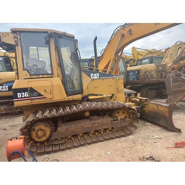 2015 Caterpillar D3G-43776313