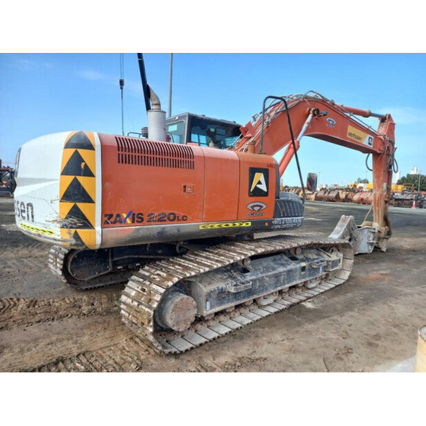 2021 Hitachi ZX220LC-43776519