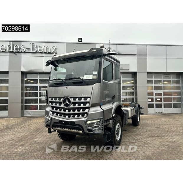 2023 Mercedes-Benz Acrocs 2051-43776631