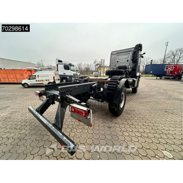 2023 Mercedes-Benz Acrocs 2051-43776633