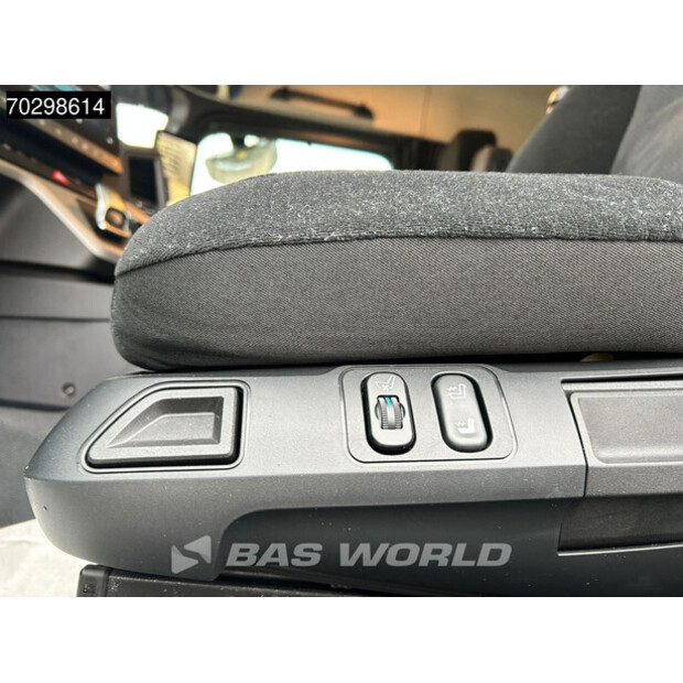 2023 Mercedes-Benz Acrocs 2051-43776655