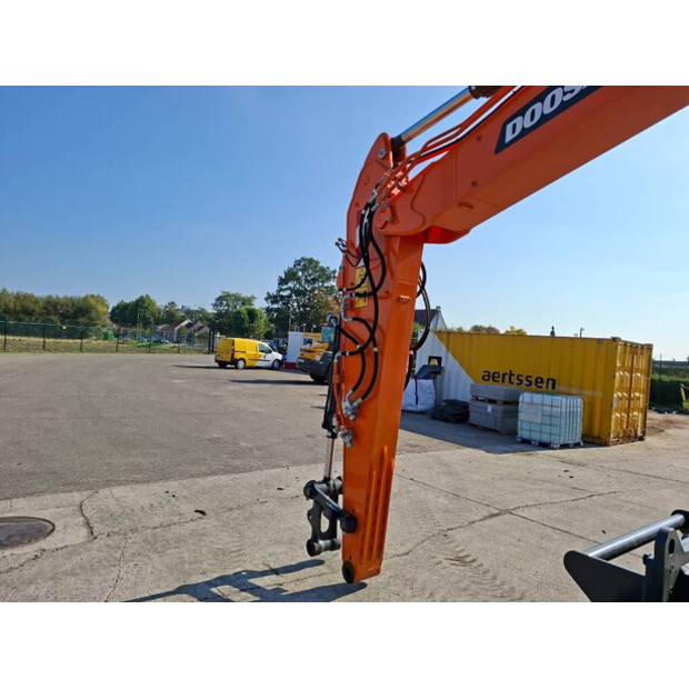 2023 Doosan DX160W-7-43776967