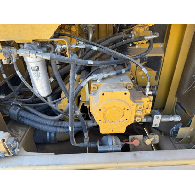 2022 Caterpillar 395-43777170