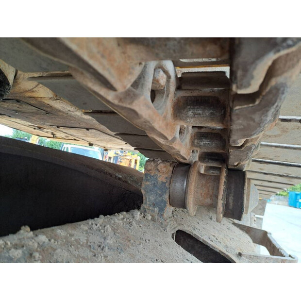 2016 Komatsu HB 215 LC-2-43777218