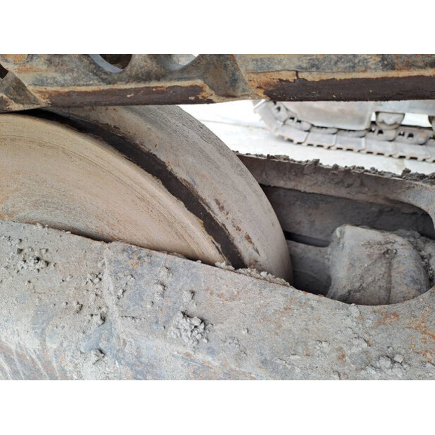 2016 Komatsu HB 215 LC-2-43777219