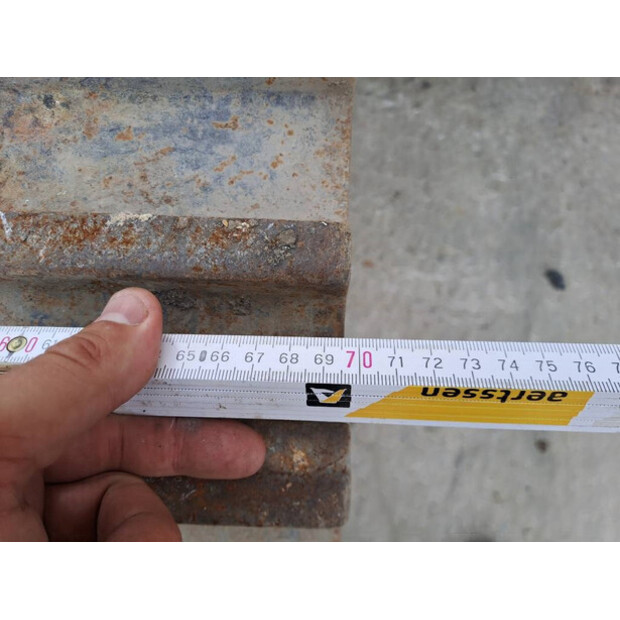 2016 Komatsu HB 215 LC-2-43777221