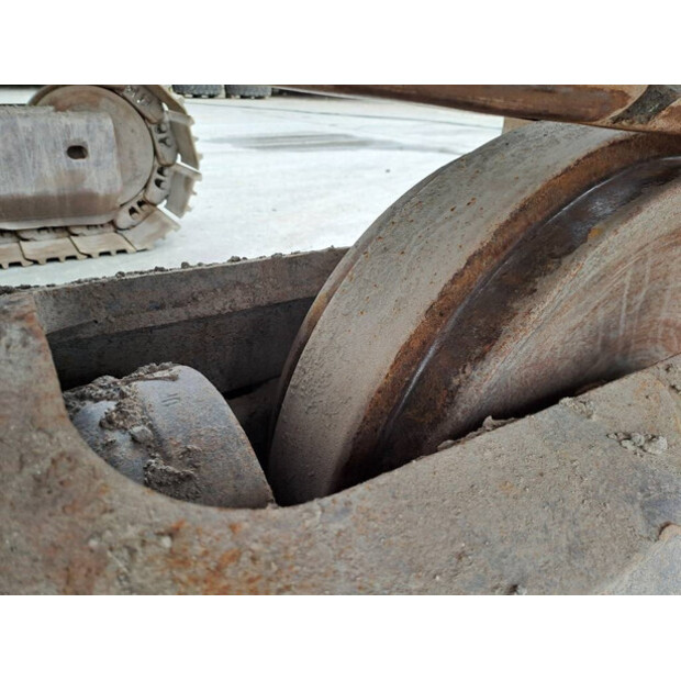 2016 Komatsu HB 215 LC-2-43777247