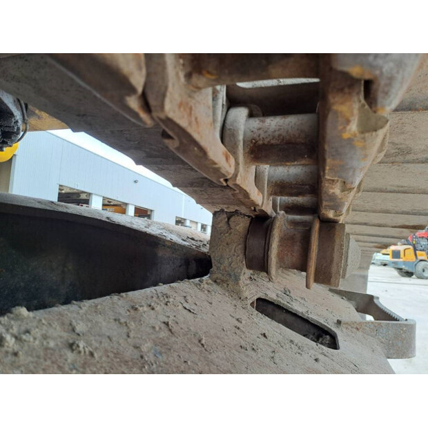 2016 Komatsu HB 215 LC-2-43777248