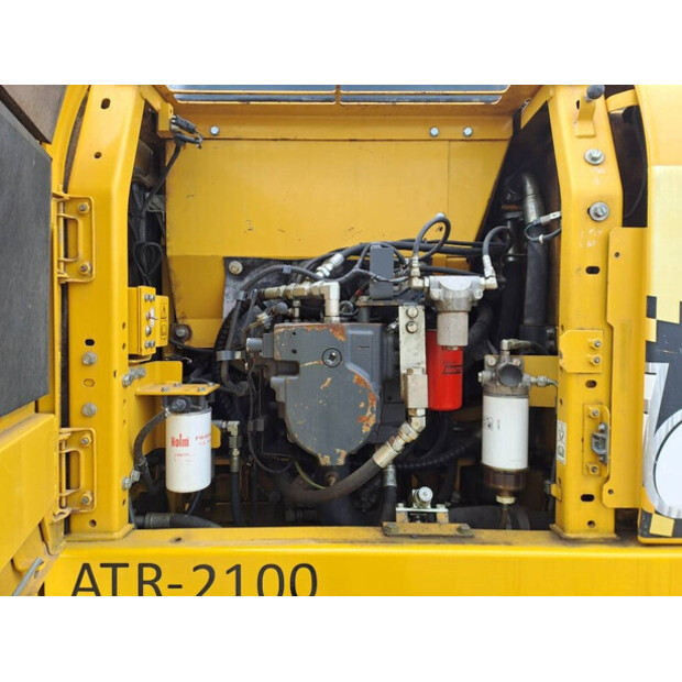 2016 Komatsu HB 215 LC-2-43777256