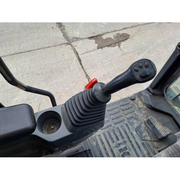 2016 Komatsu HB 215 LC-2-43777270