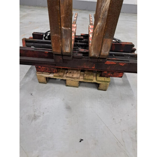 2011 Kaup 2T429-43777812