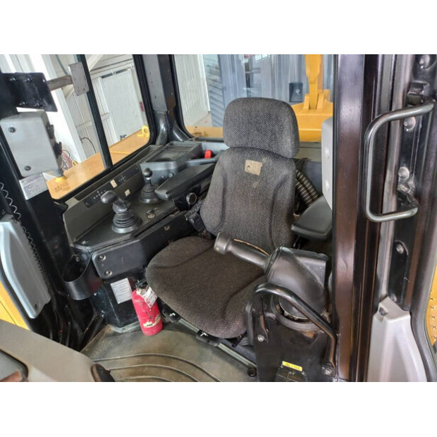 2022 كاتربيلر D8T-43778820